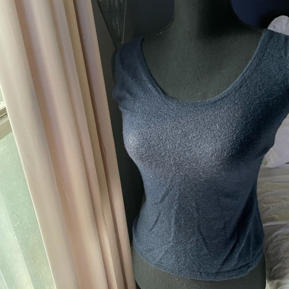 Neiman Marcus cashmere Top,  size M